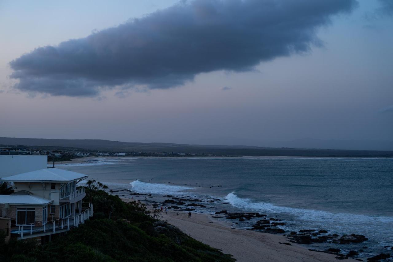 Dolphin Sunrise Hotel Jeffreys Bay Exterior photo