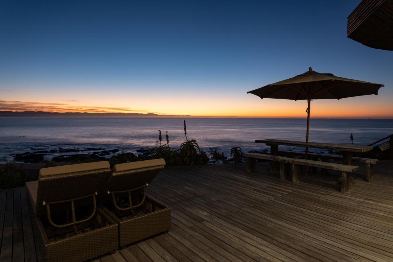 Dolphin Sunrise Hotel Jeffreys Bay Exterior photo