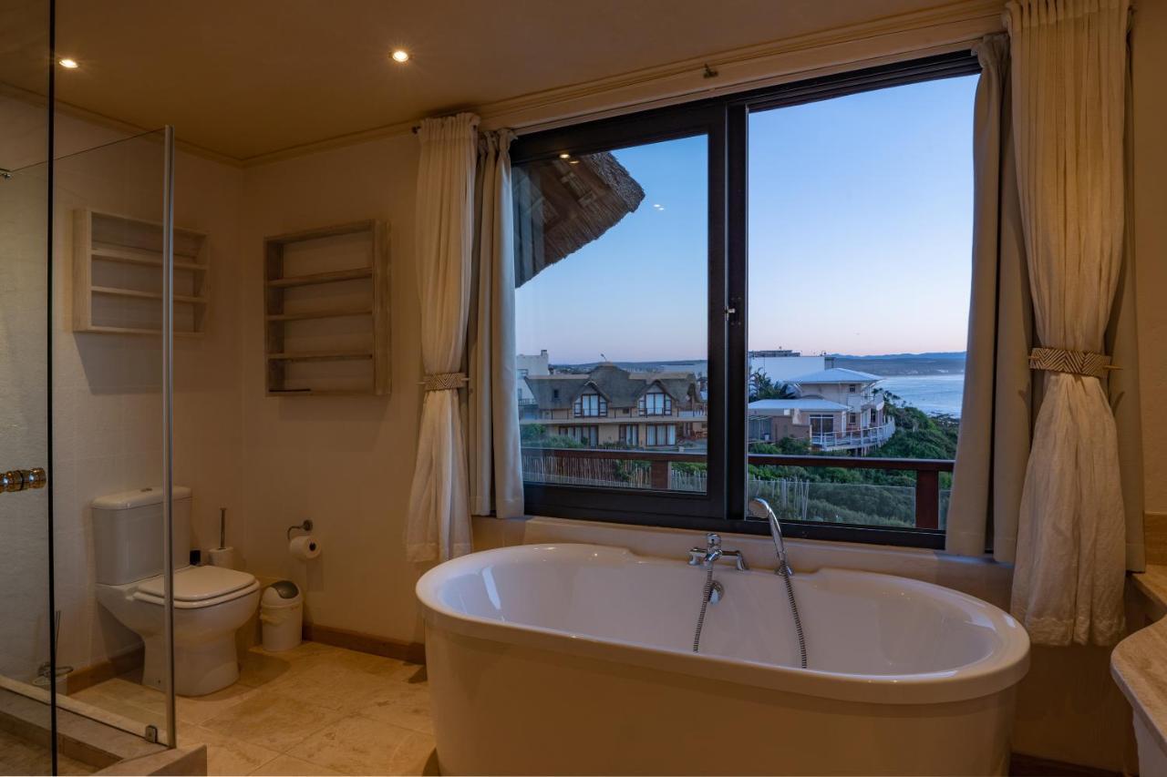 Dolphin Sunrise Hotel Jeffreys Bay Exterior photo